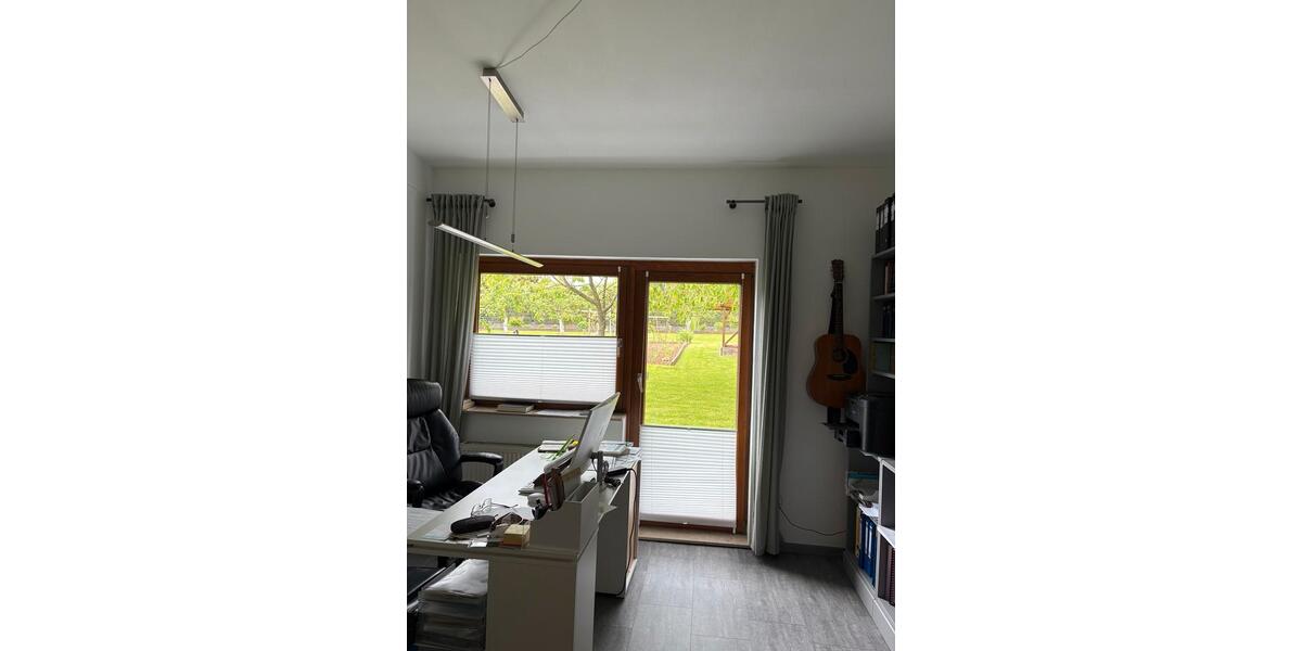 Einfamilienhaus Frankenberg (Eder) - 6 Zimmer, 140 m&sup2;, 375.000&euro; | Angebot:26835339
