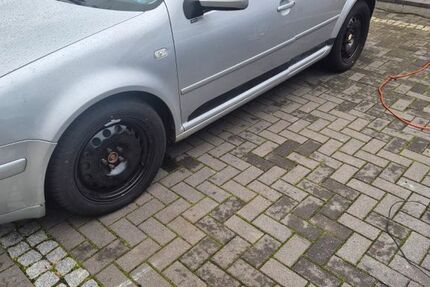 VW Golf 267.000 km 2.400 &euro; Oldenburg in holstein 23758