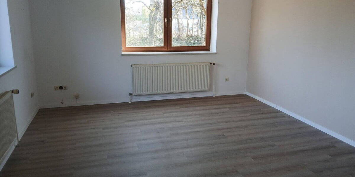 Einfamilienhaus Büdelsdorf - 6 Zimmer, 140 m&sup2;, 415.000&euro; | Angebot:26214890