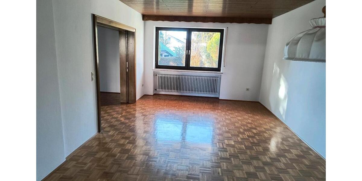 Doppelhaushälfte Straubing - 5 Zimmer, 160 m&sup2;, 1.350&euro; | Angebot:26163412