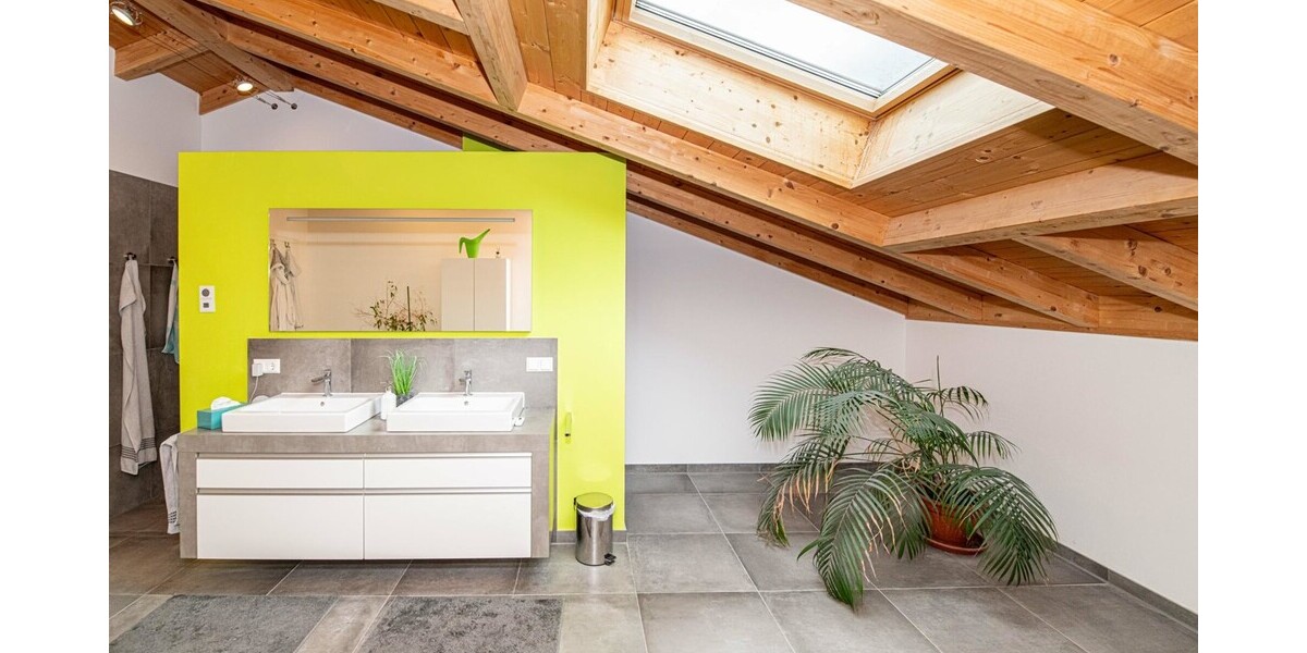 Modernes Wohnerlebnis – Großzügiges Zweifamilienhaus mit nachhaltiger Energietechnik und sofortiger Verfügbarkeit - Zweifamilienhaus Roding | Angebot:26855937