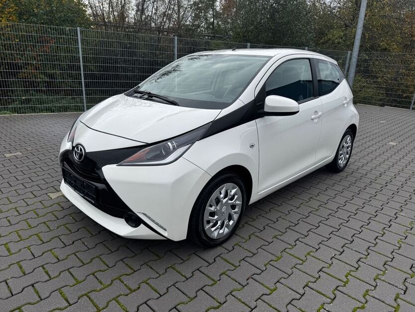 Aygo (X)