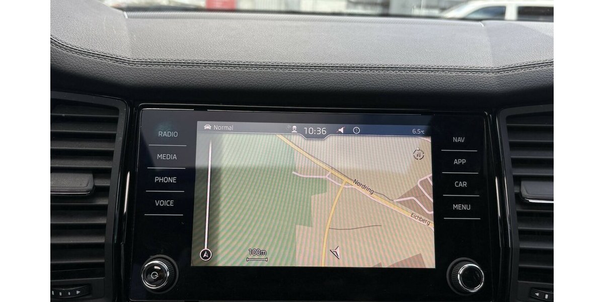 Skoda Kodiaq 1.5 TSI Sportline PANO/KAMERA/ACC/7.SITZ 109.668 km 28.900 &euro; Villingen-Schwenningen 78054