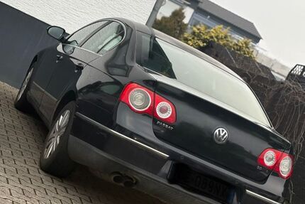 VW Passat 275.040 km 2.550 &euro; Eppertshausen 64859