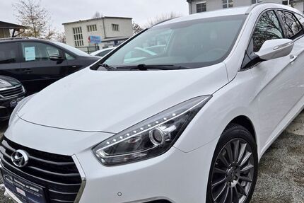 Hyundai i40 113.000 km 8.100 € Dresden 01067