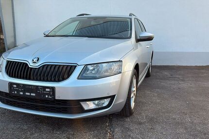 Skoda Octavia 151.746 km 9.400 &euro; Gera 07546