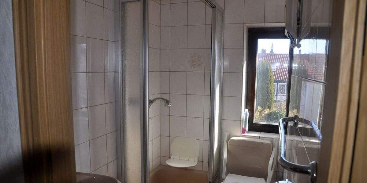 Reihenmittelhaus Arzberg - 5 Zimmer, 91 m&sup2;, 119.000&euro; | Angebot:25801956