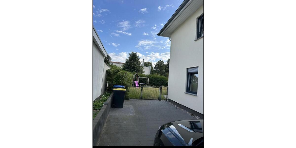 Erdgeschoßwohnung Dummerstorf - 4 Zimmer, 120 m&sup2;, 28&euro; | Angebot:26165211