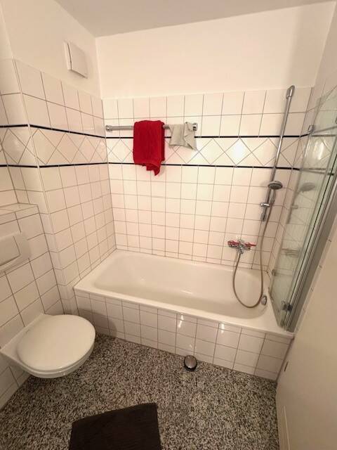 Lichtdurchflutete sanierte 1 ZKB-Whg. mit Balkon in Mannheim-Feudenheim