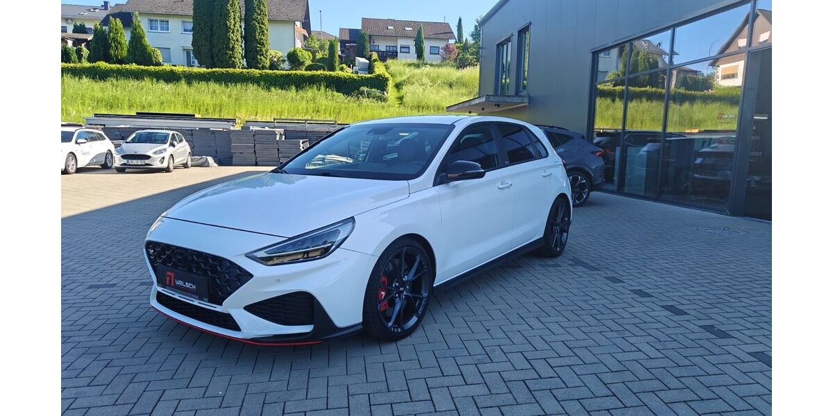 Hyundai i30 71.935 km 28.499 &euro; Mittenaar 35756