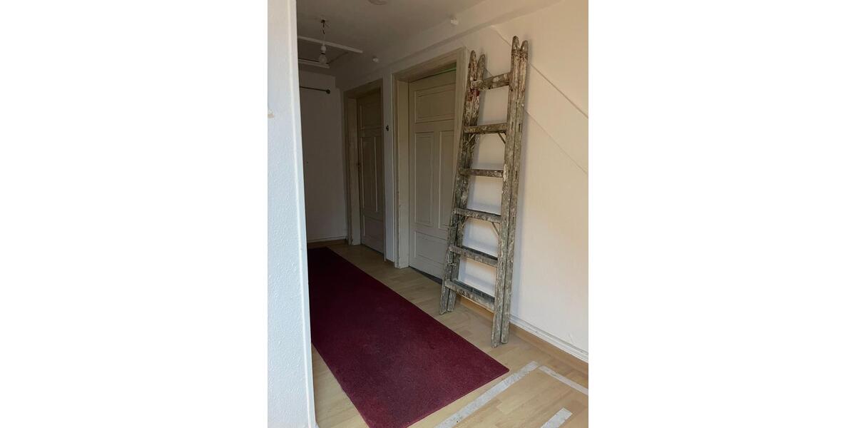 Dachgeschoßwohnung Merzig - 3.5 Zimmer, 65 m&sup2;, 800&euro; | Angebot:26549987