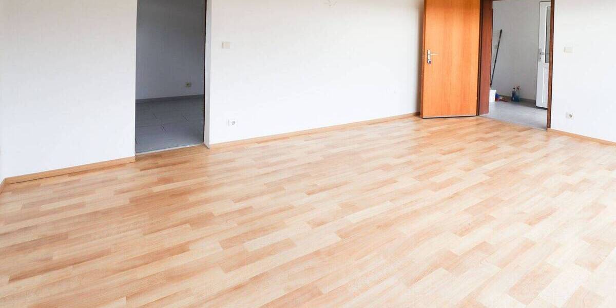 Etagenwohnung Greding - 9 Zimmer, 241 m&sup2;, 450.000&euro; | Angebot:25745121