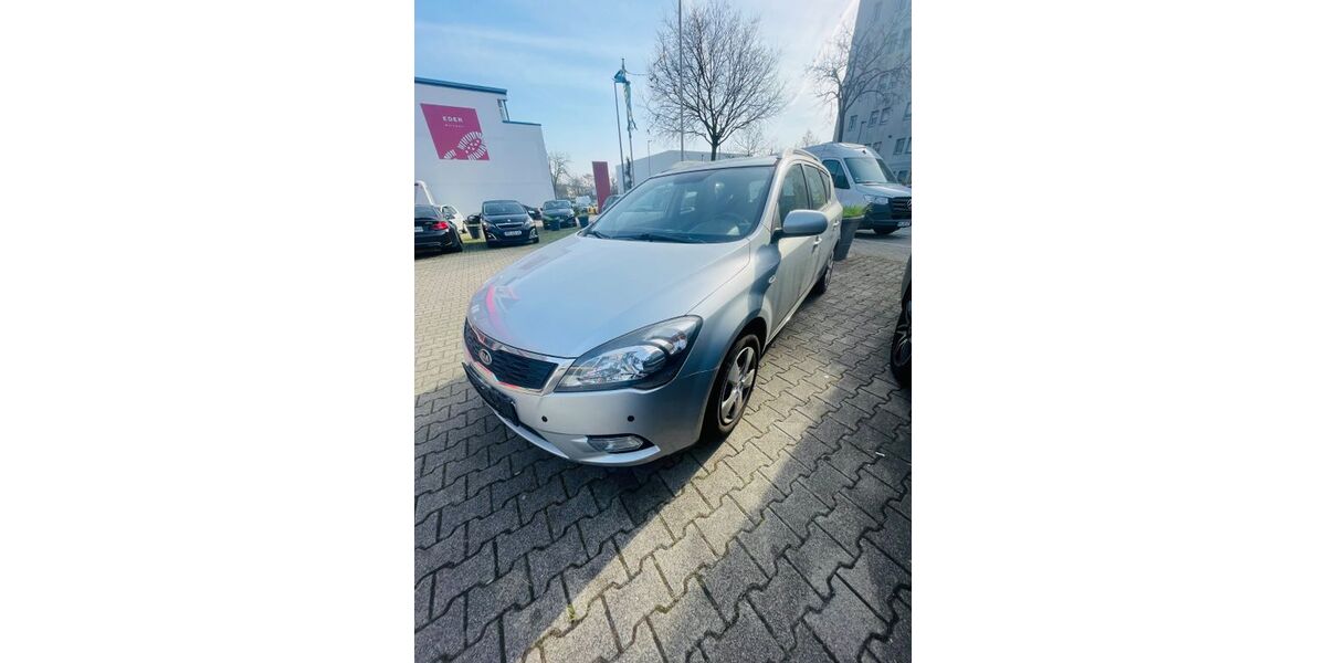 Kia ceed / Ceed 220.000 km 2.500 &euro; Mannheim 68307