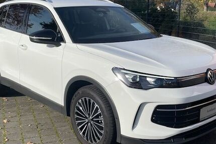 VW Tiguan 17.290 km 38.879 &euro; Nienburg 31582