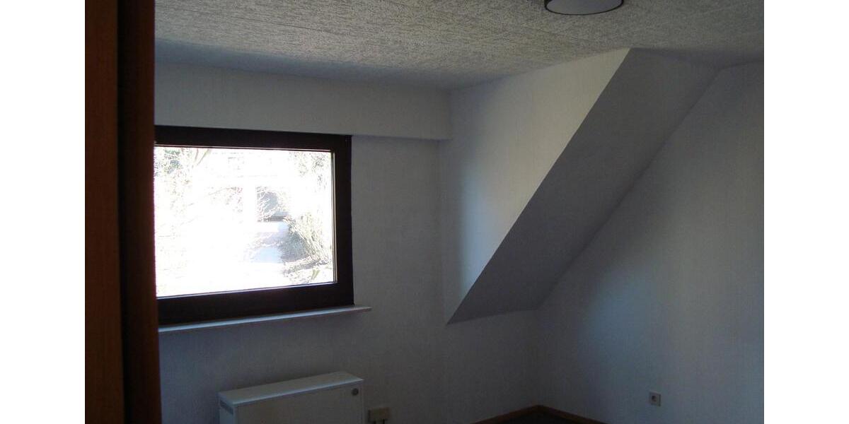 Etagenwohnung Saarbrücken Neue Bremm - 5 Zimmer, 78 m&sup2;, 750&euro; | Angebot:25351750