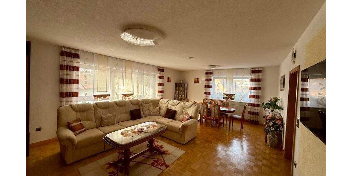Etagenwohnung Hersbruck Altensittenbach - 6 Zimmer, 152 m&sup2;, 485.000&euro; | Angebot:25726431