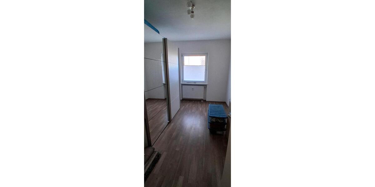 Erdgeschoßwohnung Neumarkt in der Oberpfalz Altenhof - 3.5 Zimmer, 94 m&sup2;, 1.050&euro; | Angebot:26375372