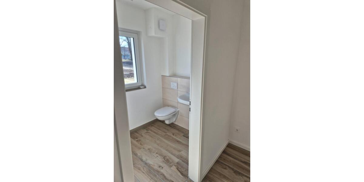 Etagenwohnung Magdeburg Ottersleben - 5 Zimmer, 135 m&sup2;, 1.800&euro; | Angebot:26071819