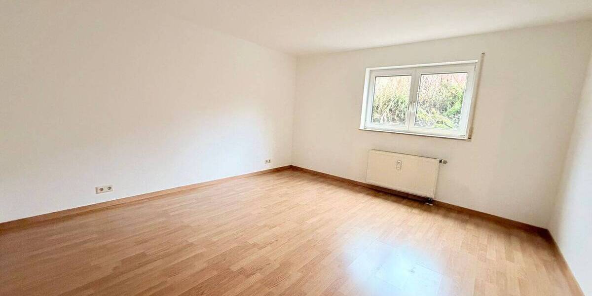 Etagenwohnung Ettenheim - 3 Zimmer, 92 m&sup2;, 900&euro; | Angebot:25703765