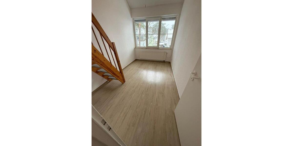 Reihenhaus Kleinmachnow - 4.5 Zimmer, 120 m&sup2;, 1.980&euro; | Angebot:22590554