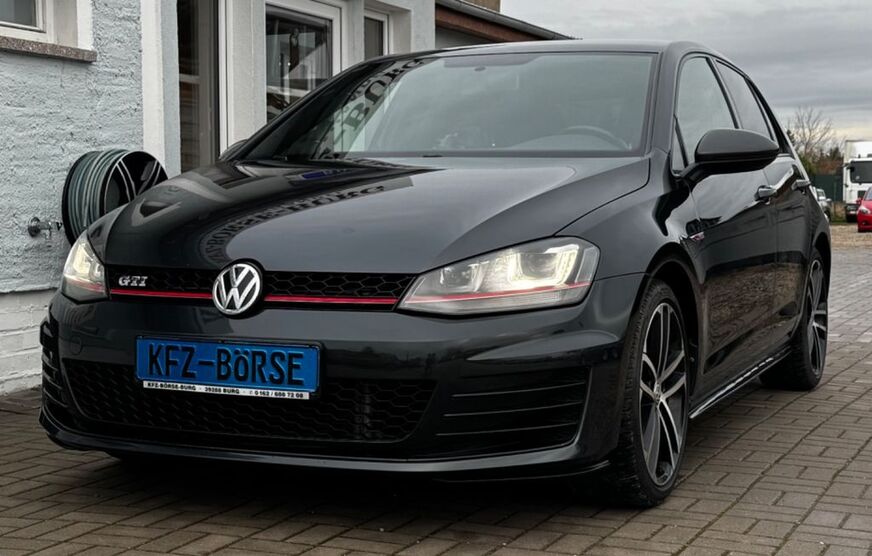 VW Golf 60.000 km 19.900 € Burg 39288