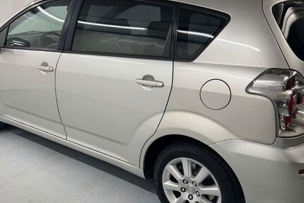 Toyota Corolla Verso 104.223 km 7.400 &euro; Sangerhausen 06526