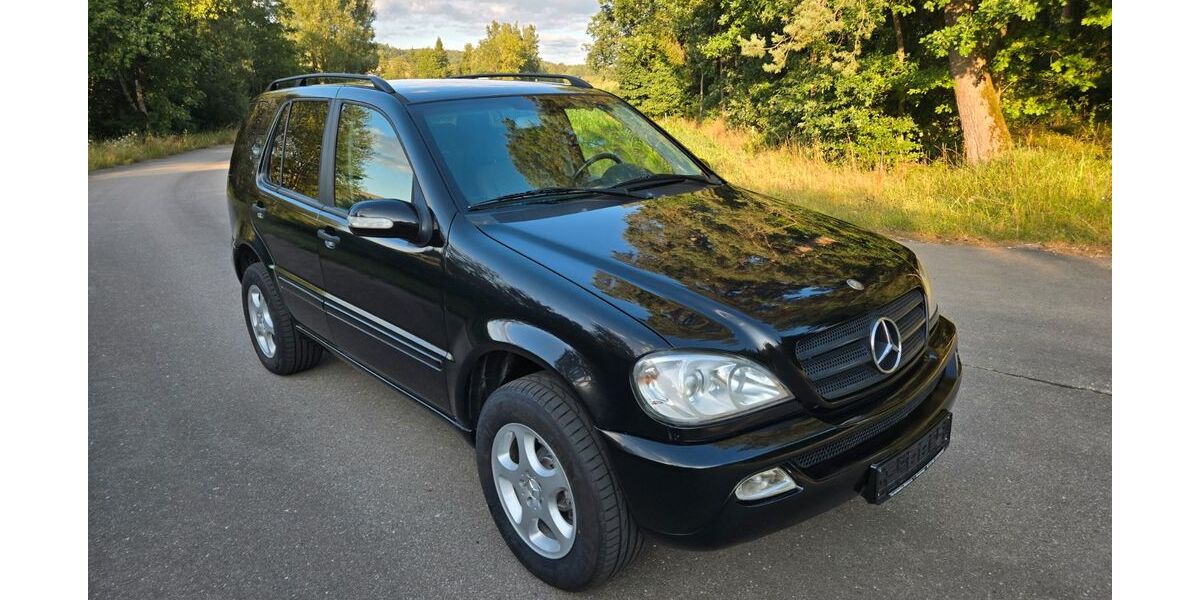 Mercedes-Benz ML 270 138.073 km 7.990 &euro; Amberg 92224