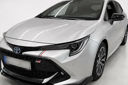 Toyota Corolla GR Hybrid ACC LED Keyless Kamera Assist 121.364 km 17.999 &euro; Stade 21682