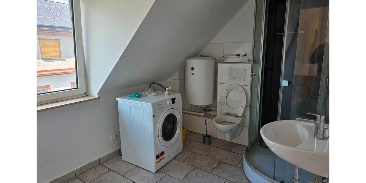 Dachgeschoßwohnung Gelnhausen - 4 Zimmer, 120 m&sup2;, 1.200&euro; | Angebot:26349279
