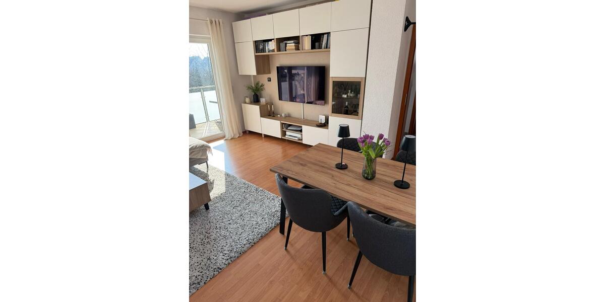 Dachgeschoßwohnung Fuldatal - 4 Zimmer, 100 m&sup2;, 1.200&euro; | Angebot:25379349