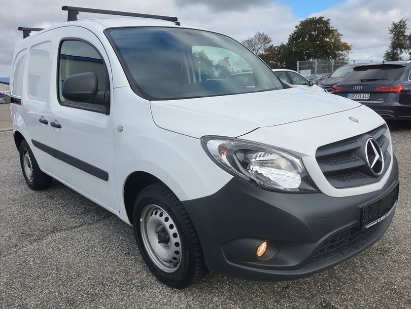 Mercedes-Benz Citan 69.000 km 10.950 € Upgant- Schott 26529