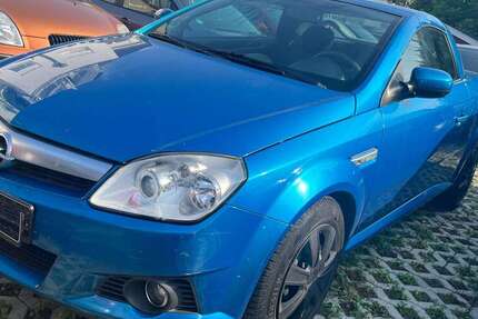 Opel Tigra 129.000 km 2.250 &euro; Linter 65550