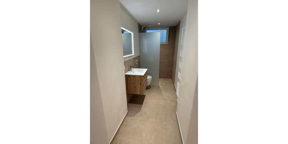 Etagenwohnung Saarbrücken - 4 Zimmer, 90 m&sup2;, 1.150&euro; | Angebot:27159681