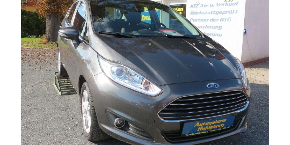 Ford Fiesta 48.000 km 9.440 &euro; Halle/ Saale 06116