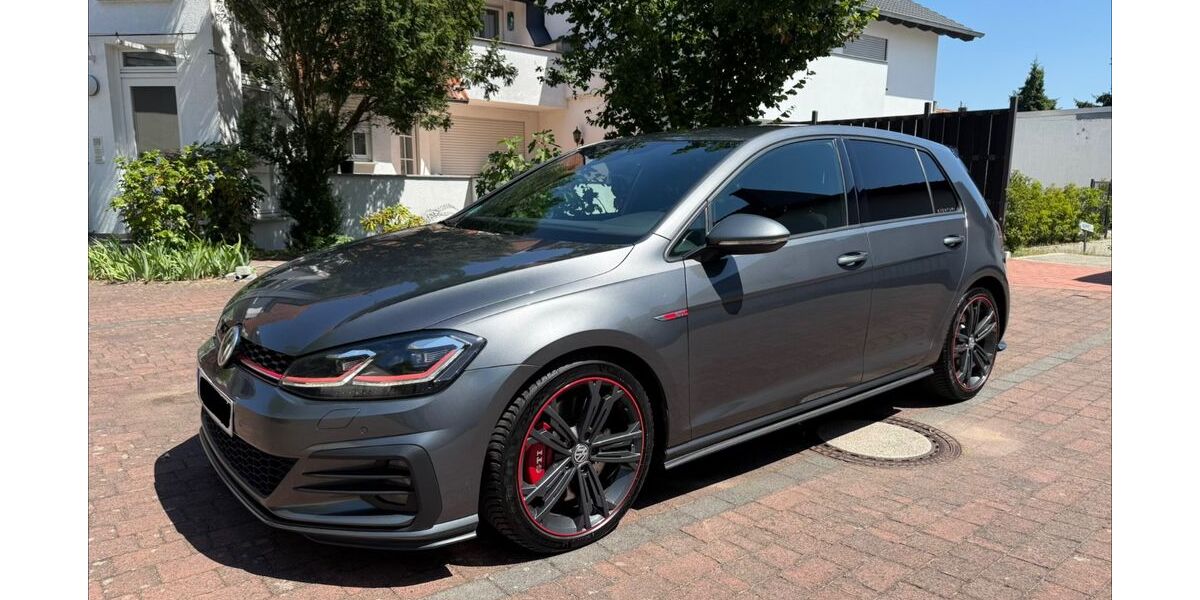 VW Golf 140.000 km 18.900 &euro; Mühlheim am Main 63165