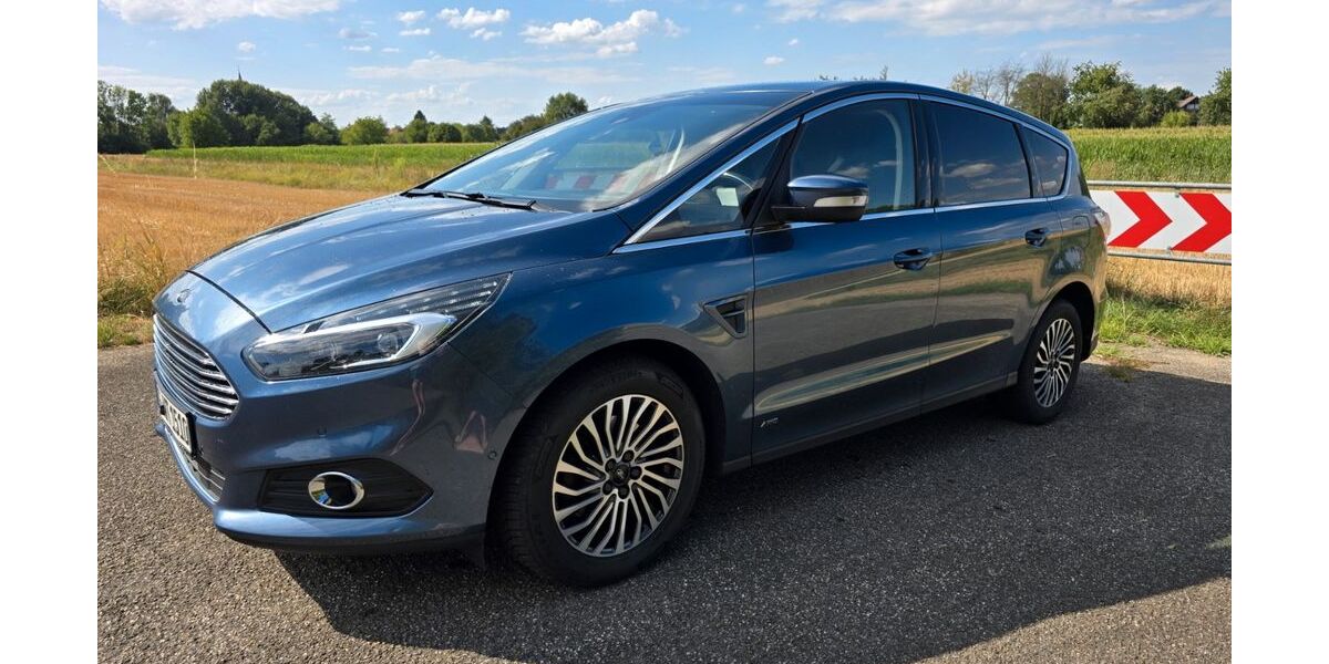 Ford S-Max 125.000 km 17.400 &euro; Offenburg 77652