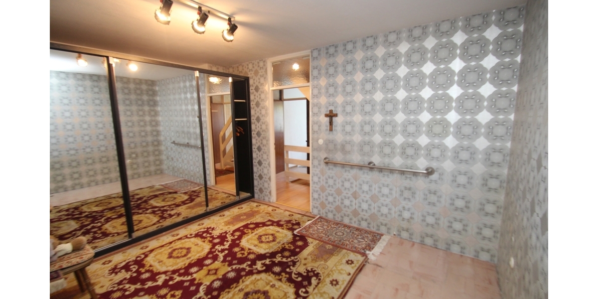 Mit 3D: Reihenhaus mit Terrasse & viel Potenzial – Ihr neues Zuhause wartet! - Reihenmittelhaus Lohmar | Angebot:26295340