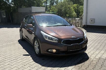 Kia ceed / Ceed 137.269 km 3.400 &euro; Kelheim 93309