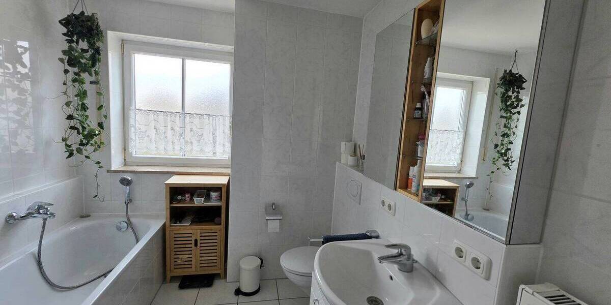 Doppelhaushälfte München Pasing-Obermenzing - 6 Zimmer, 140 m&sup2;, 2.100&euro; | Angebot:25999055