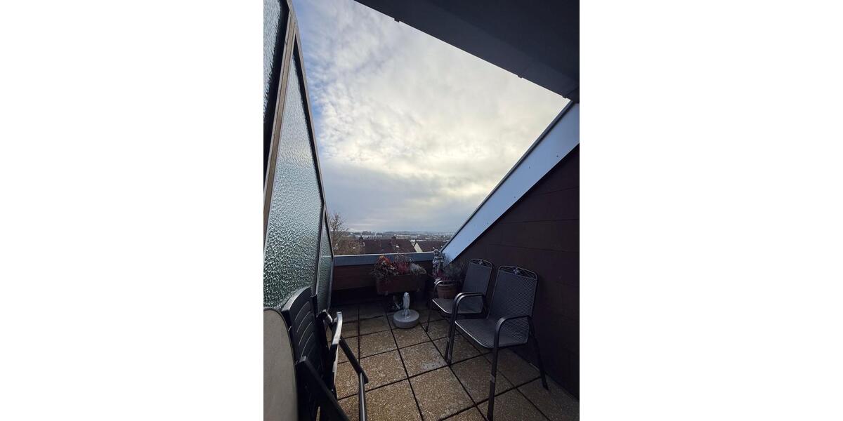 Schöne, gemütliche Dachterrassenwohnung nahe Hochschule Hof 2 zimmer