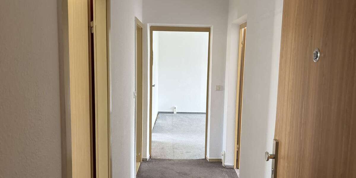 Etagenwohnung Querfurt - 4 Zimmer, 71 m&sup2;, 415&euro; | Angebot:26869128