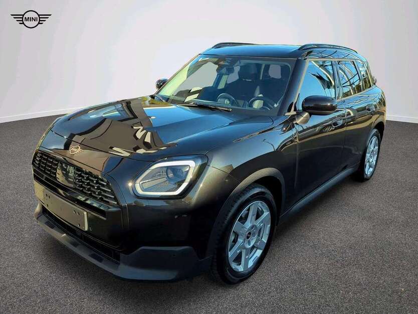 Mini Countryman D 2.089 km 38.562 € München 80788
