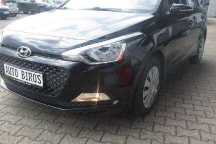 Hyundai i20 41.444 km 9.900 &euro; Mönchengladbach 41238