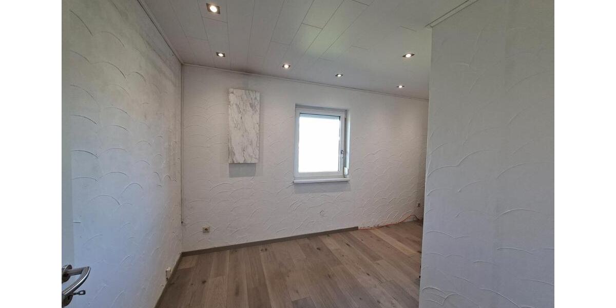 Einfamilienhaus Schirnding - 5 Zimmer, 120 m&sup2;, 349.000&euro; | Angebot:26850854