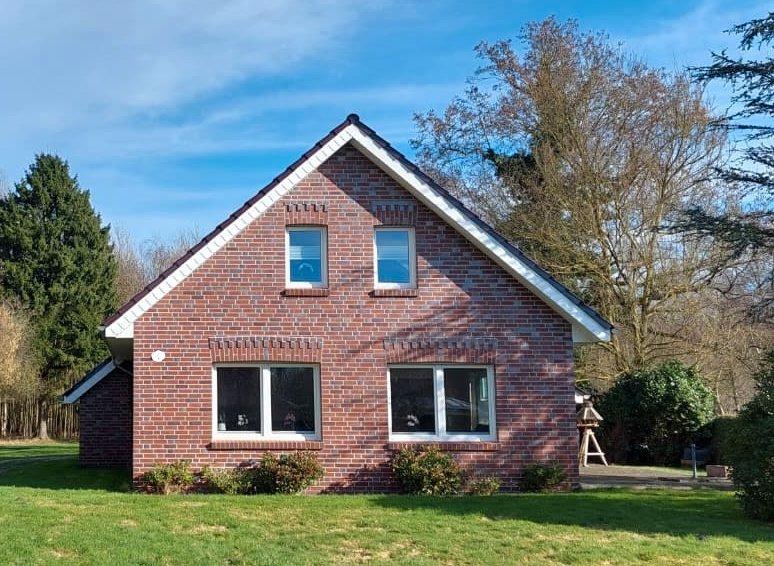 Einfamilienhaus Ostrhauderfehn - 4 Zimmer, 190 m&sup2;, 1.400&euro; | Angebot:26284220