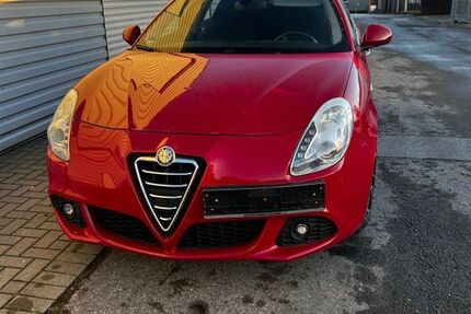 Alfa Romeo Giulietta 91.000 km 7.000 &euro; Köln 51103