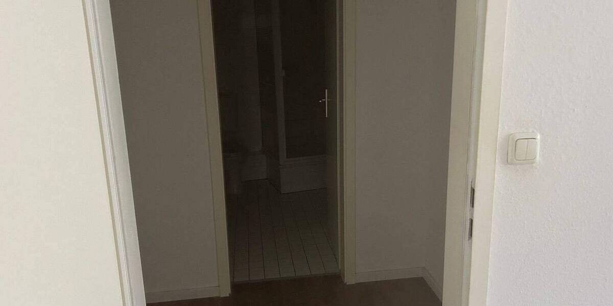 Etagenwohnung Halle (Saale) Innenstadt - 2 Zimmer, 52 m&sup2;, 472&euro; | Angebot:26891628