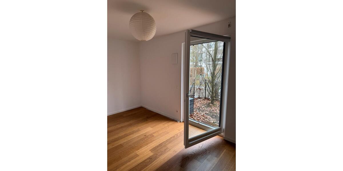 Erdgeschoßwohnung München Sendling-Westpark - 3 Zimmer, 85 m&sup2;, 2.500&euro; | Angebot:25046182