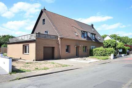 Haus zum Kaufen in Düsseldorf 829.000 € 201 m²