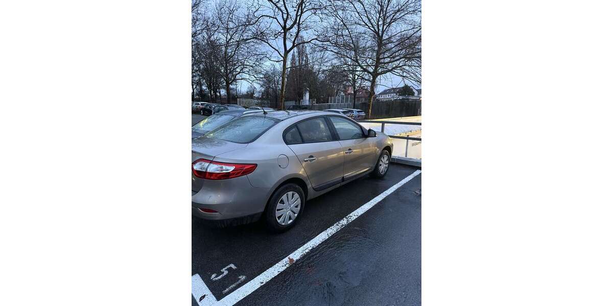 Renault Fluence 93.000 km 4.750 &euro; metzingen 72555